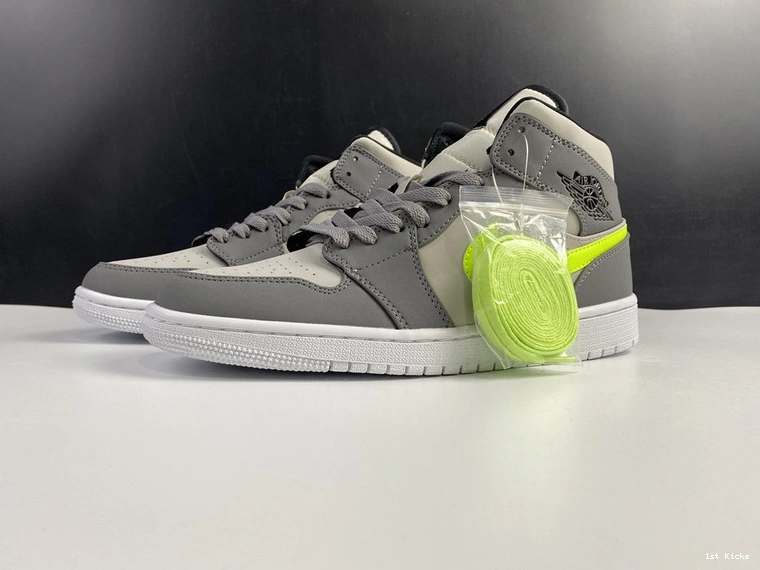 Mid Volt 1 Jordan 554724-072 Gunsmoke  1025